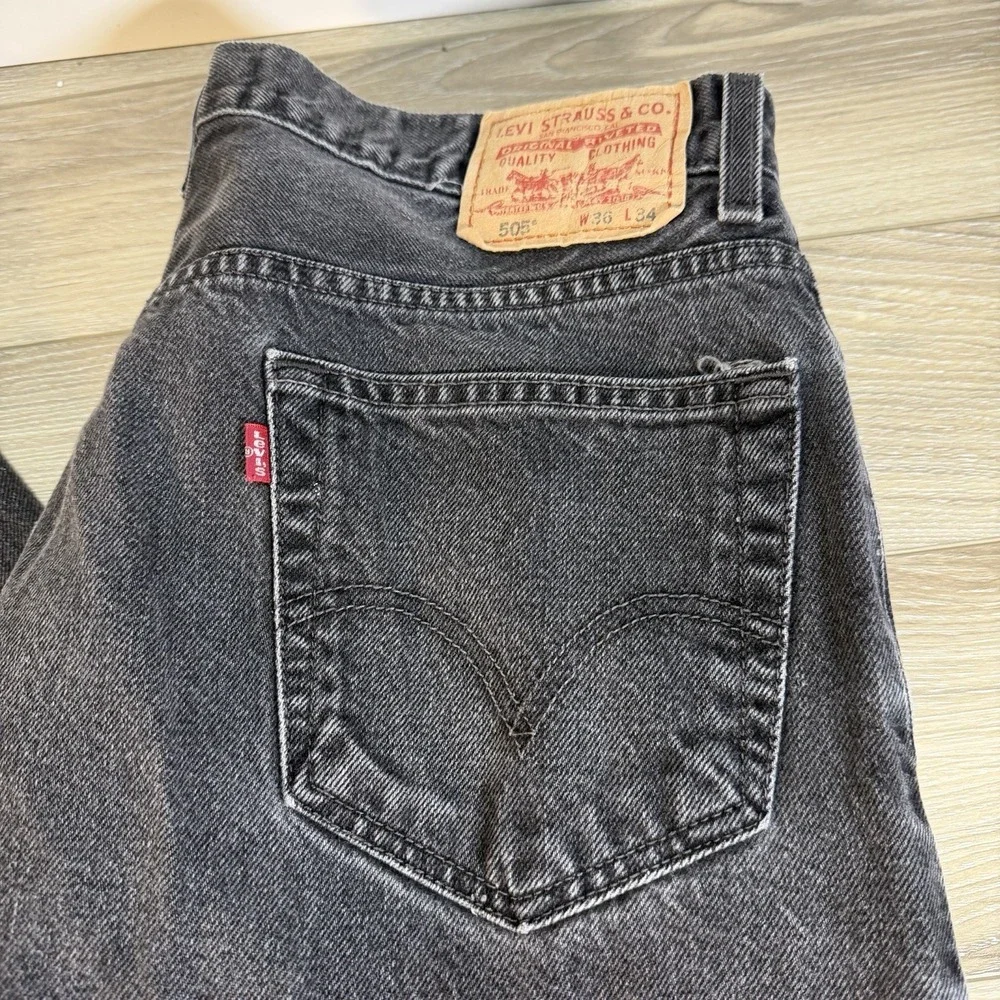 Vintage Levis 505 Jeans Mens 36x34 Black Denim Regular Fit Workwear Grunge Y2K